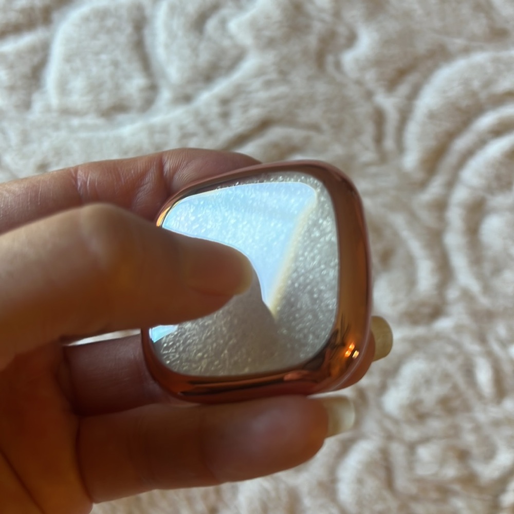 Fitbit versa screen protector case - Picture 3 of 3